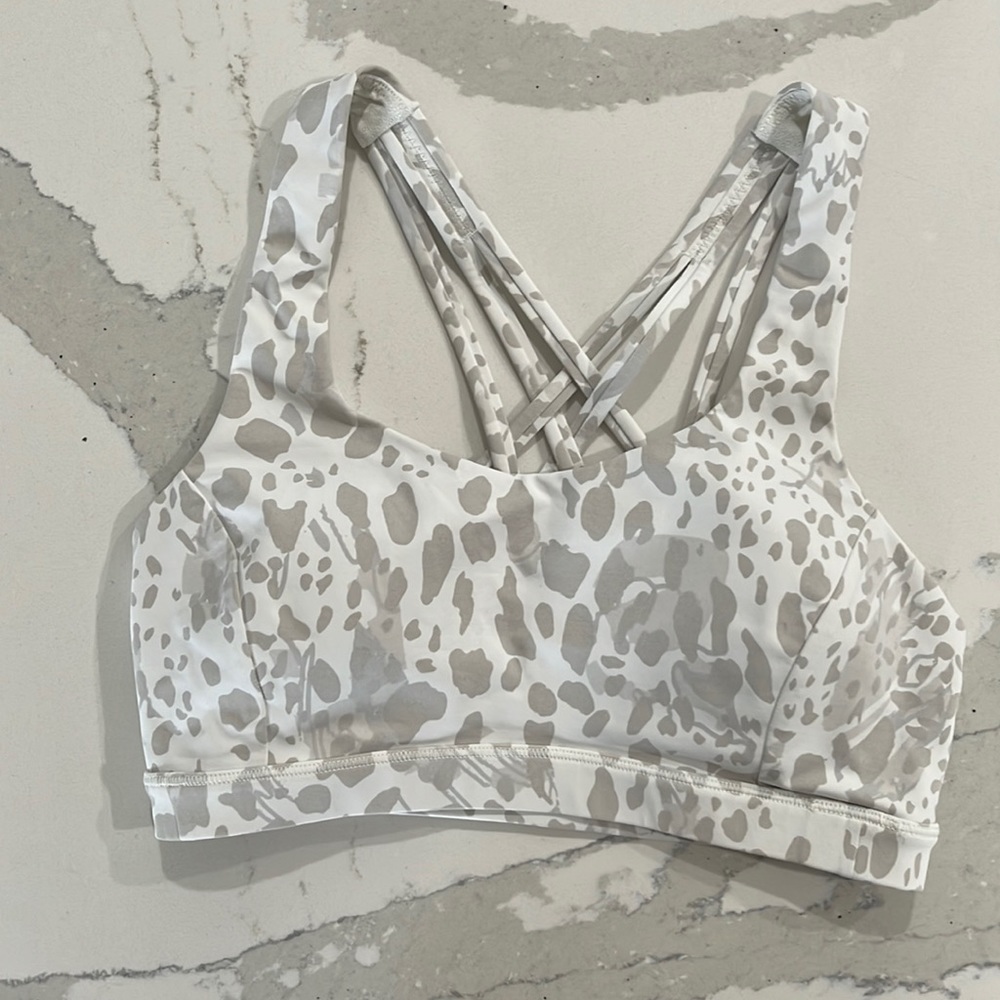 Lululemon Free to be Serene Bra: size 4